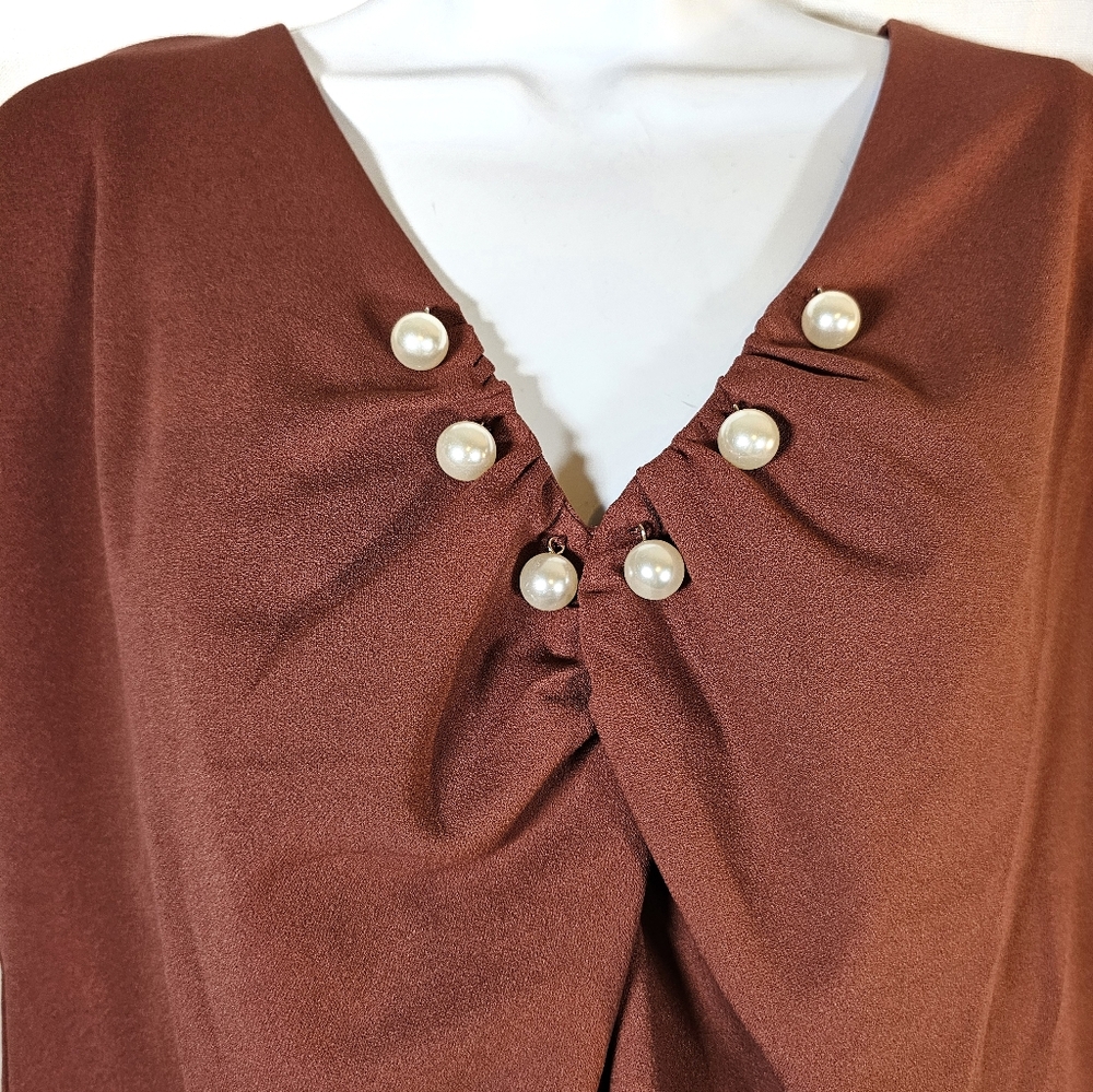 2/$20 Nwt MELLODAY L Pearl Neck Top - Picture 5 of 7